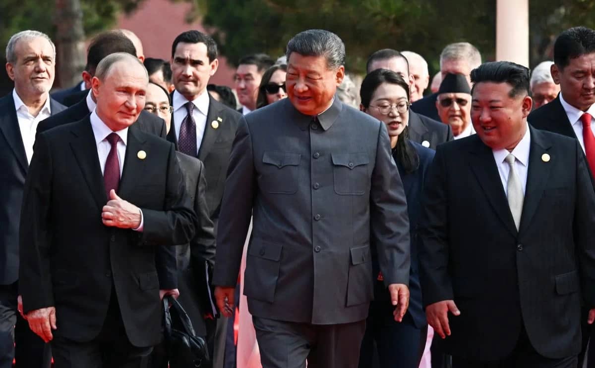 «Әлі жаспыз»: Путин мен Си Цзиньпин 150 жасқа дейін өмір сүру және мәңгілік өмір туралы сөйлесті