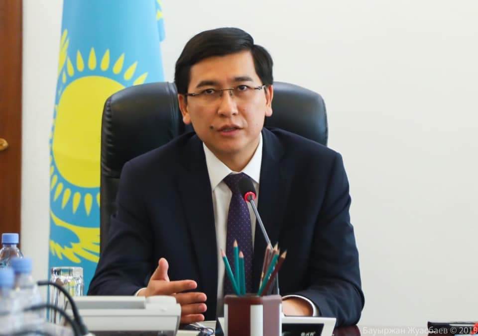 "Мұғалімді пост жазуға немесе блог жүргізуге мәжбүрлеуге болмайды": Аймағамбетов үндеу жасады