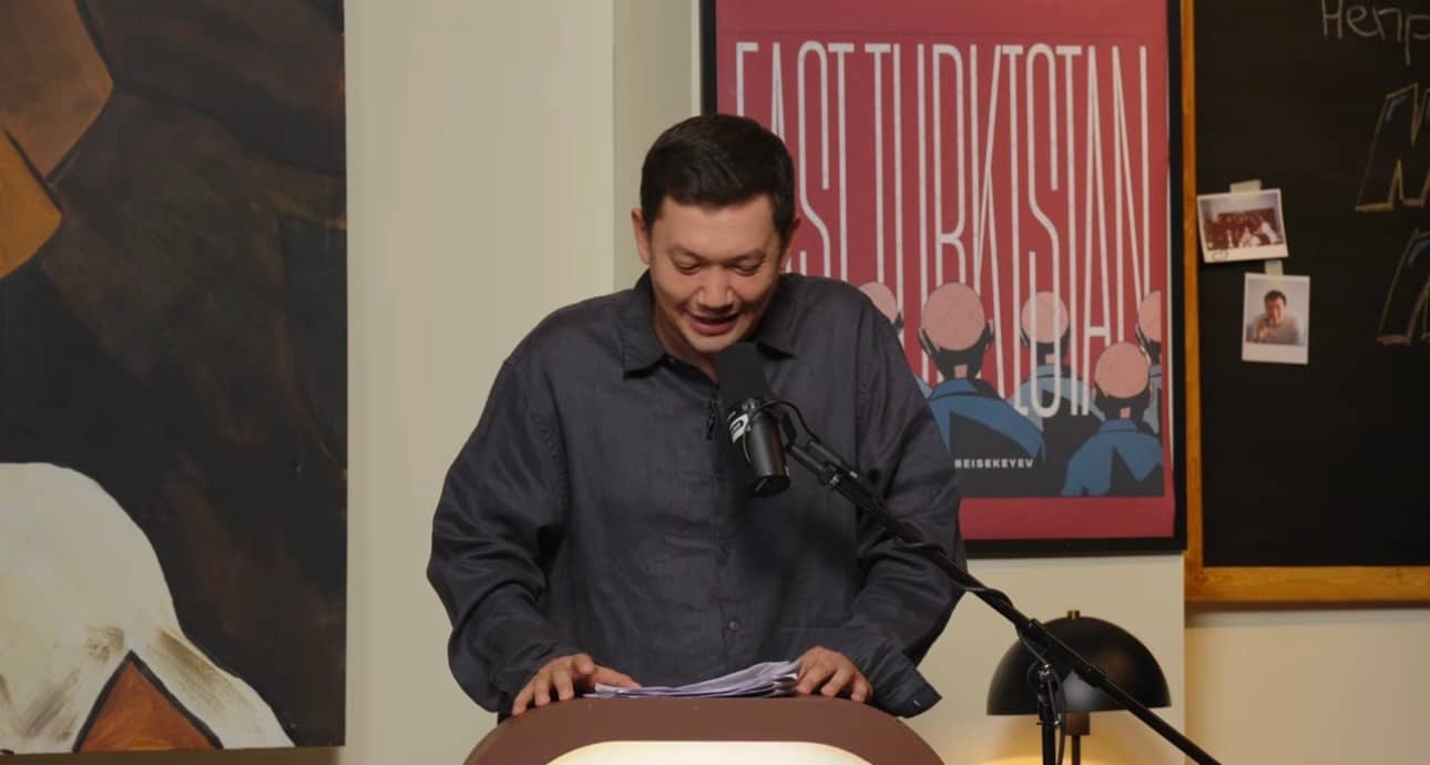 «Қазақтың ұлттық киімдерін, салт-дәстүрін сыйламасаң да, олай қор қылма»: Журналист Асхат Ниязов әзілдеймін деп сынға қалды