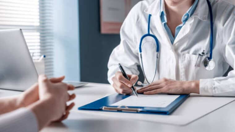 Қазығұрт ауруханасының бұрынғы бас дәрігері 115 млн теңге жымқырған