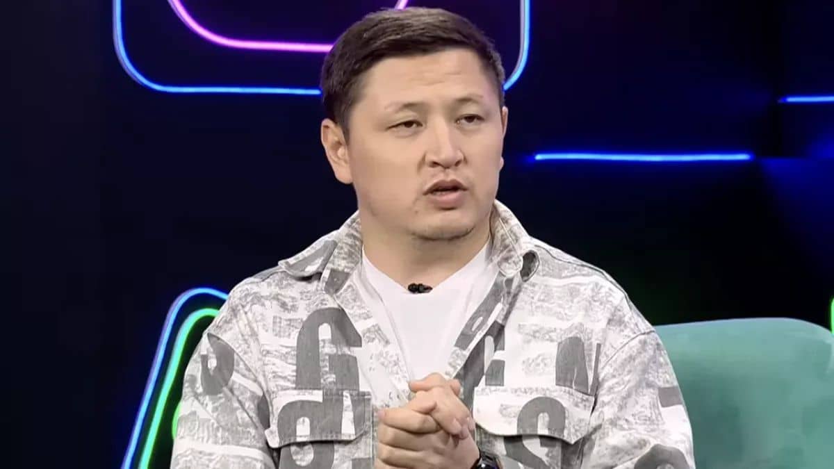 «Әзілкештің әзілі шектен шықты»: Актер Нұрболхан Шарапов елді сықпырта боқтап, жұртқа жақпай қалды