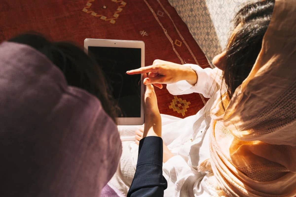 Үлкен күнә: ҚМДБ оқырман саны қолдан көбейтіп алатын блогерлерге үндеу жасады