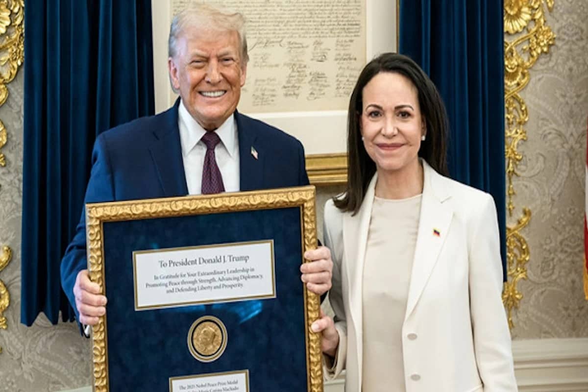 Венесуэлалық оппозиция жетекшісі Дональд Трампқа Нобель бейбітшілік сыйлығын табыстады