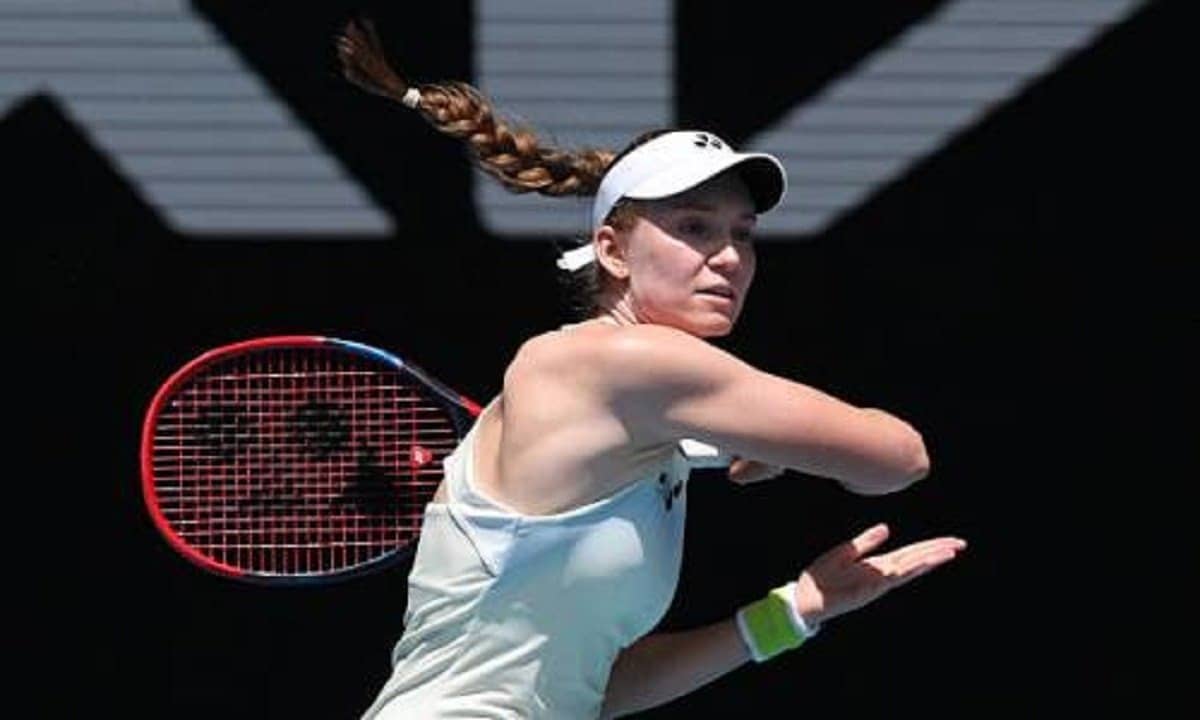 Елена Рыбакина вышла в полуфинал Australian Open, обыграв вторую ракетку мира