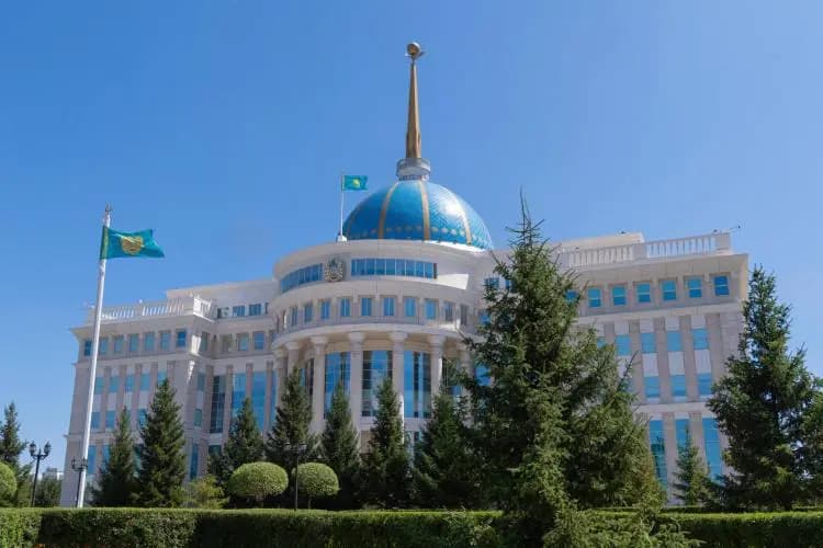 Тоқаев Таяу Шығыстағы бітімді құптады: Пәкістан мен Трамптың рөлі қандай?