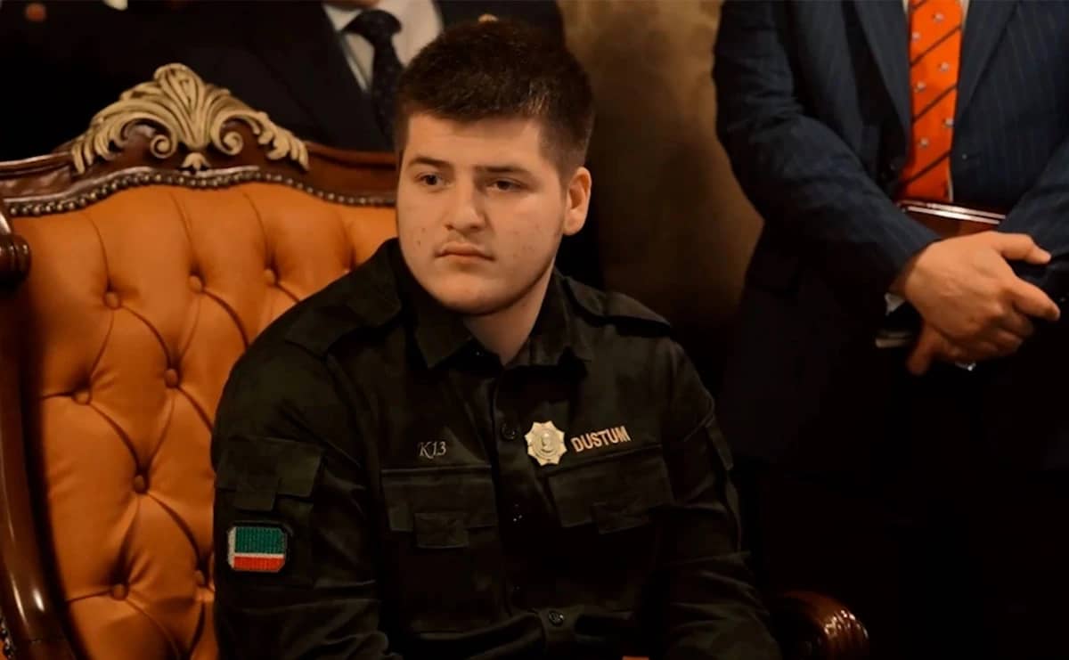 Рамзан Қадыровтың ұлы тағы бір медальмен марапатталды