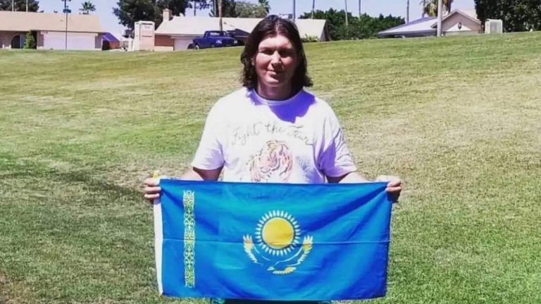 Василий Жиров бокстан Қазақстан құрамасын басқаруға дайын екенін айтты