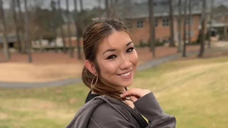 Америкалық қазақ қызы туған анасын іздеп жүр