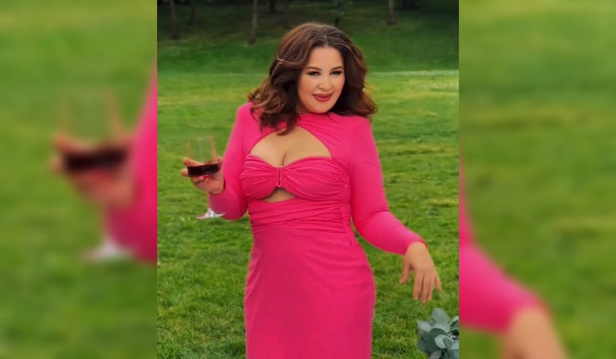 Аня Руднева жалаңаш порно Шорттағы үлкен есектер