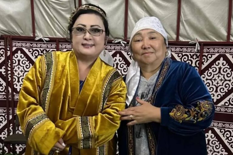 «Сахнаға кіргізбей, 3 жарым сағат күттірді»: Мақпал Жүнісова Абайдың 180 жылдығындағы оқиғамен бөлісті