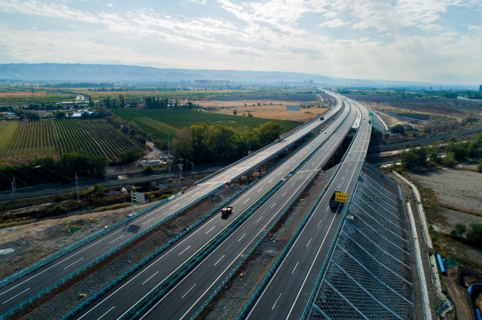 Сарапшы: Шыңжаң – Еуразияның жаңа алтын дәлізі