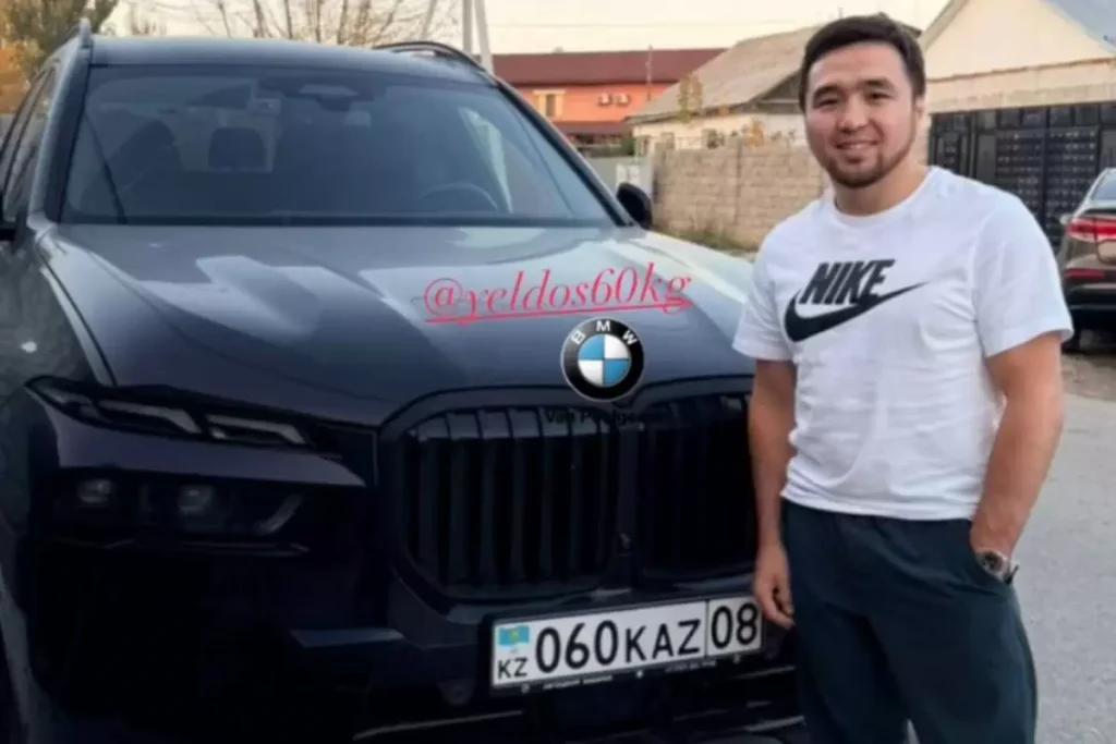 Елдос Сметов Динара Сәтжанның күйеуі берген көлікті сатып, жаңасын алды