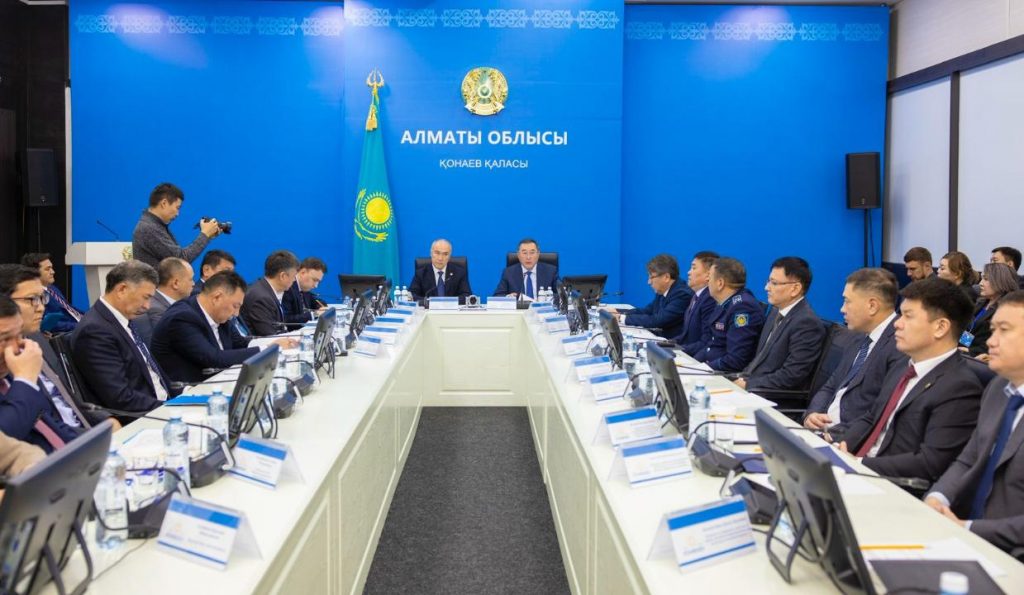 Бизнес пен билік арасындағы ашық диалог: Алматы облысында кәсіпкерлермен кездесу өтті