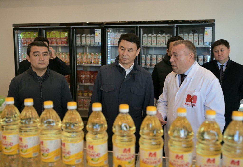 Аким Алматы акцентировал внимание на стабильности цен и поддержке производителей