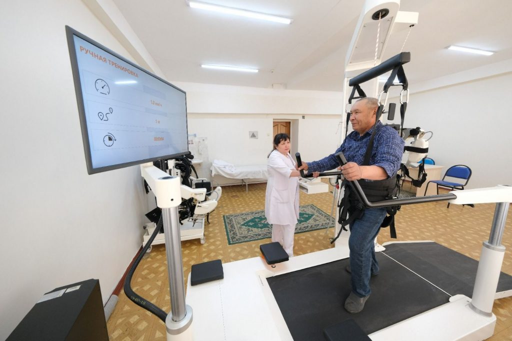 Алматы усиливает поддержку социально уязвимых граждан и внедряет цифровые сервисы