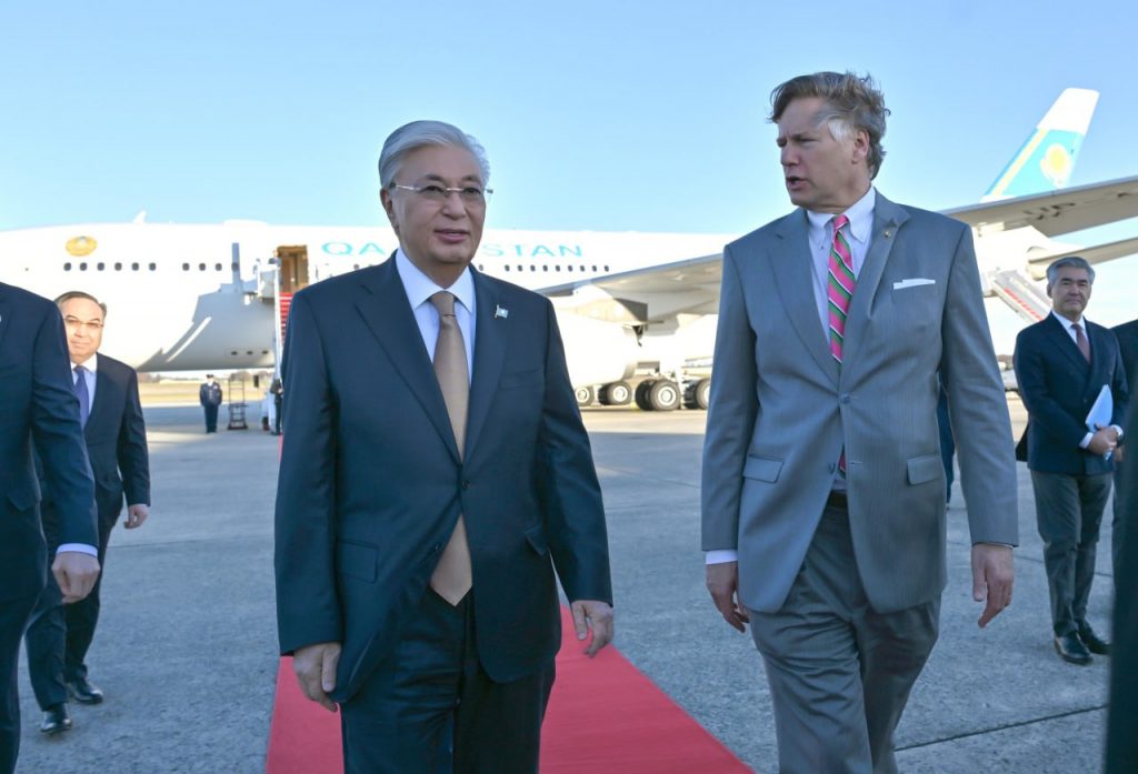 Тоқаев Трамппен кездесу үшін АҚШ астанасына сапармен барды