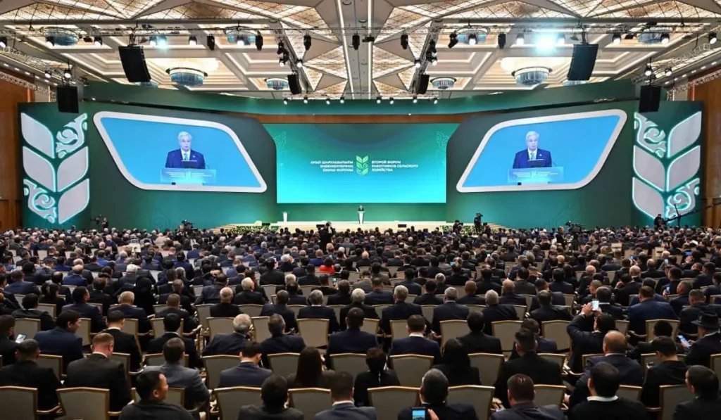 Тоқаевтың қатысуымен Ауыл шаруашылығы еңбеккерлерінің екінші форумы өтіп жатыр