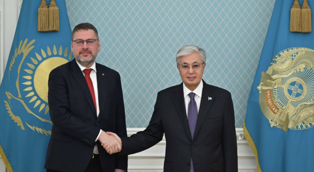 Тоқаев Еуропа Одағының Орталық Азия жөніндегі арнайы өкілі Эдуардс Стипрайсты қабылдады