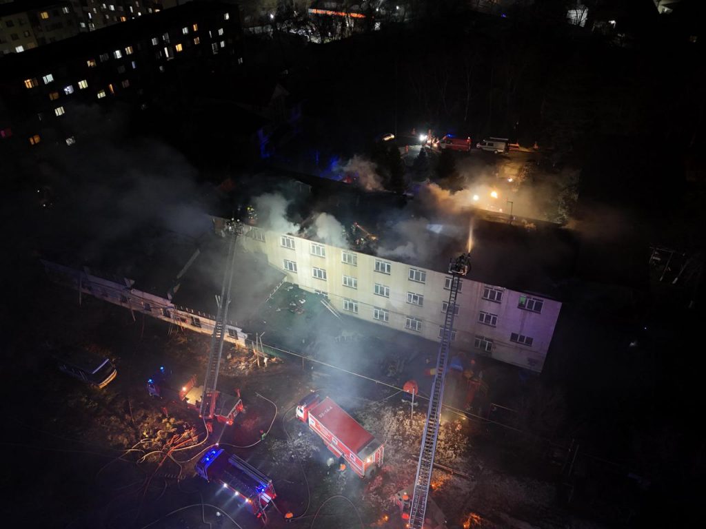 «35 бала болған»: Алматыда Әмина қажының балалар үйі өртенді