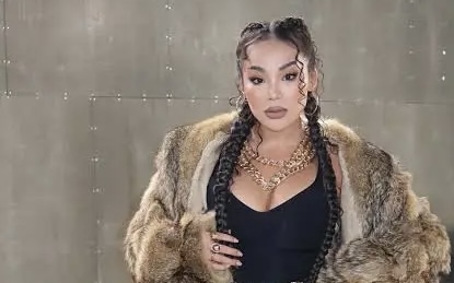 Әнші Say Mo қазақ әйелдеріне үндеу жолдады