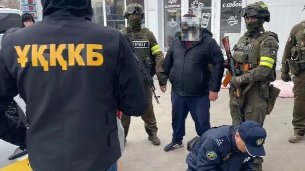 Қостанайдағы арнайы операция: Такси қызметін жамылған ұйымдасқан қылмыстық топ құрықталды
