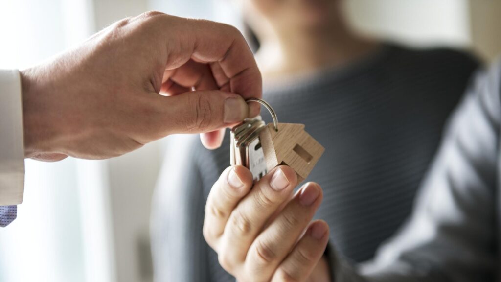 Названы штрафы за нелегальную сдачу жилья в аренду